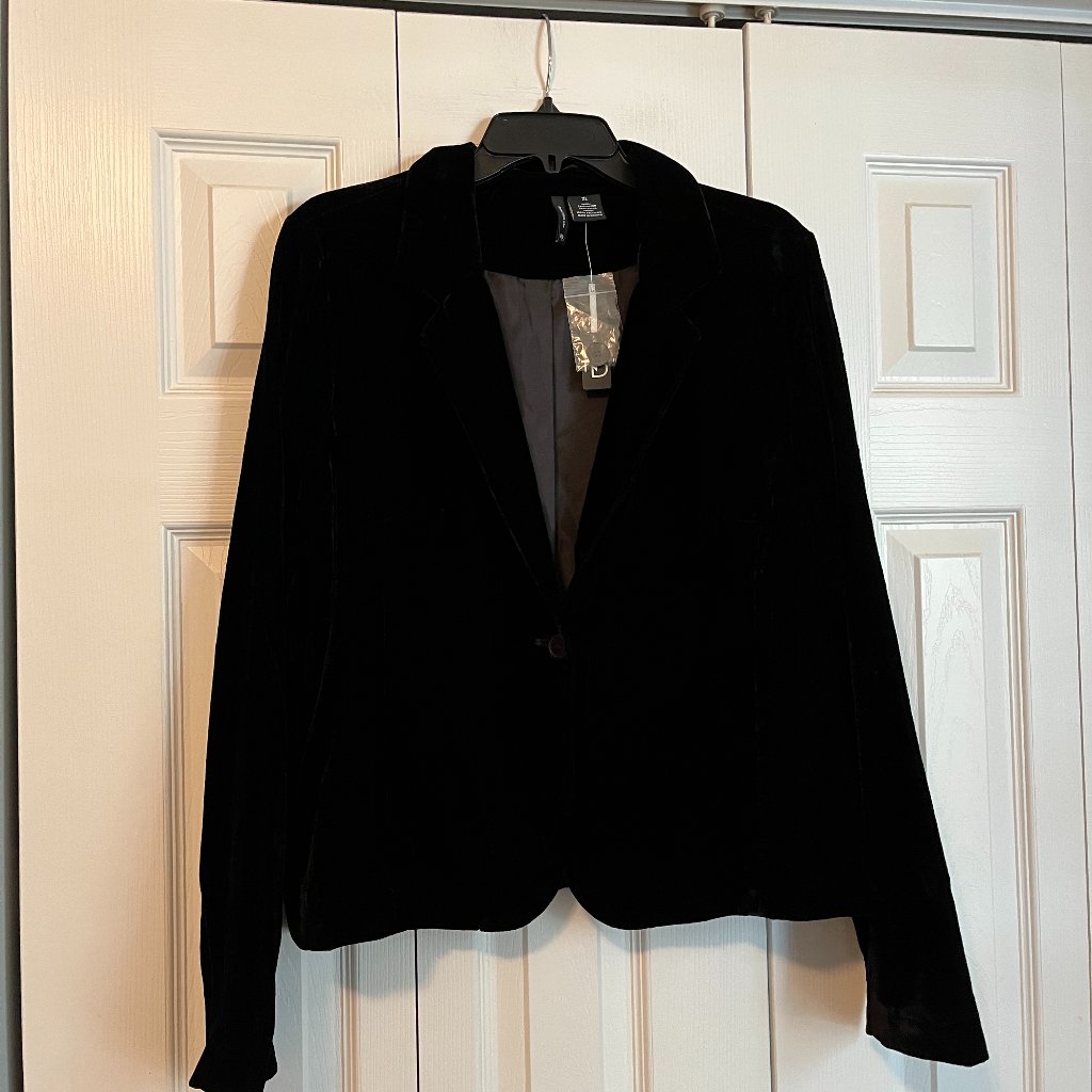 New Directions Velvet Blazer - Nwt